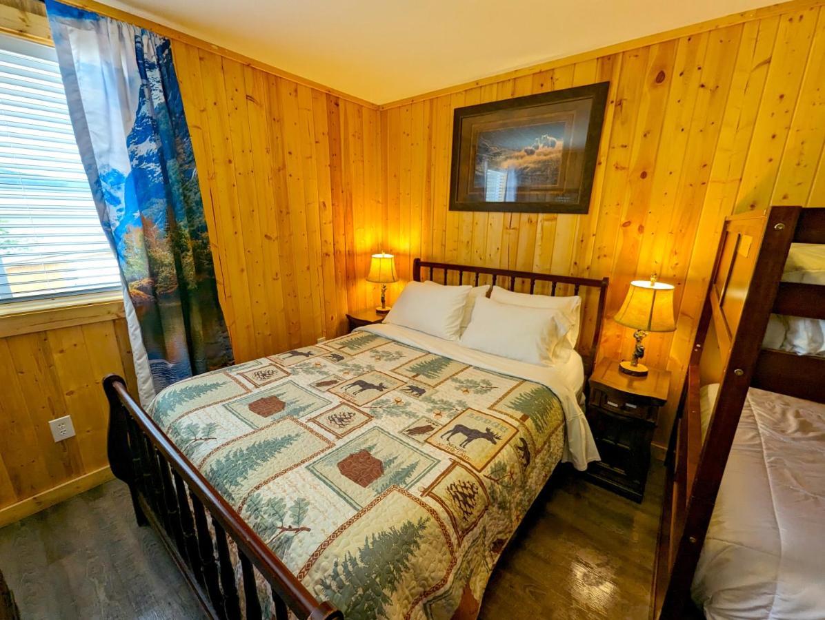 Yellowstone'S Treasure Cabins 加德纳 外观 照片